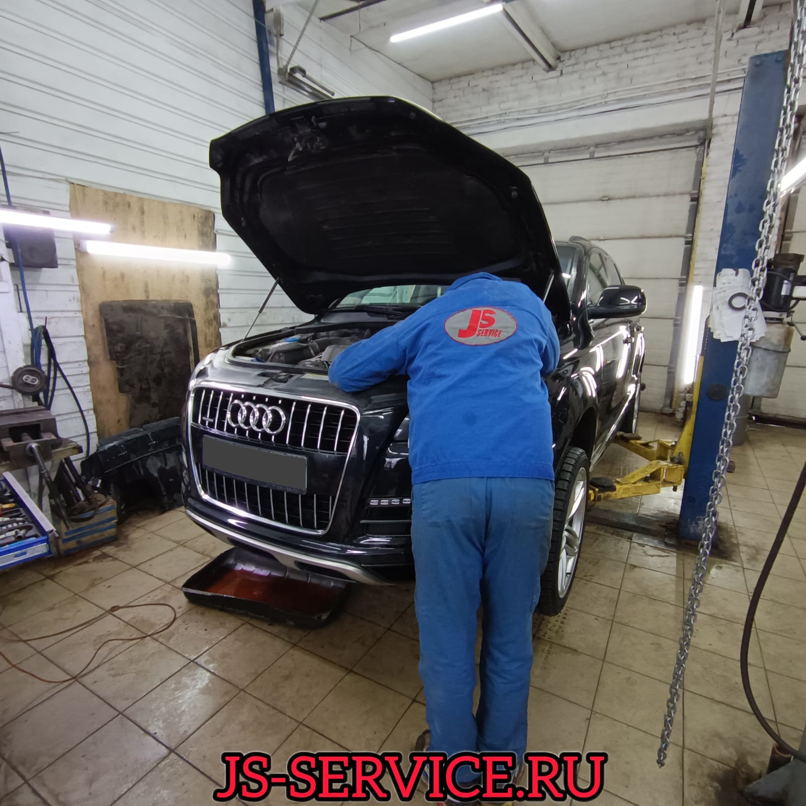 Audi Q7.Замена охлаждающей жидкости. JS-Service, г. Пушкин, Территория Павильон Урицкого 1Л.