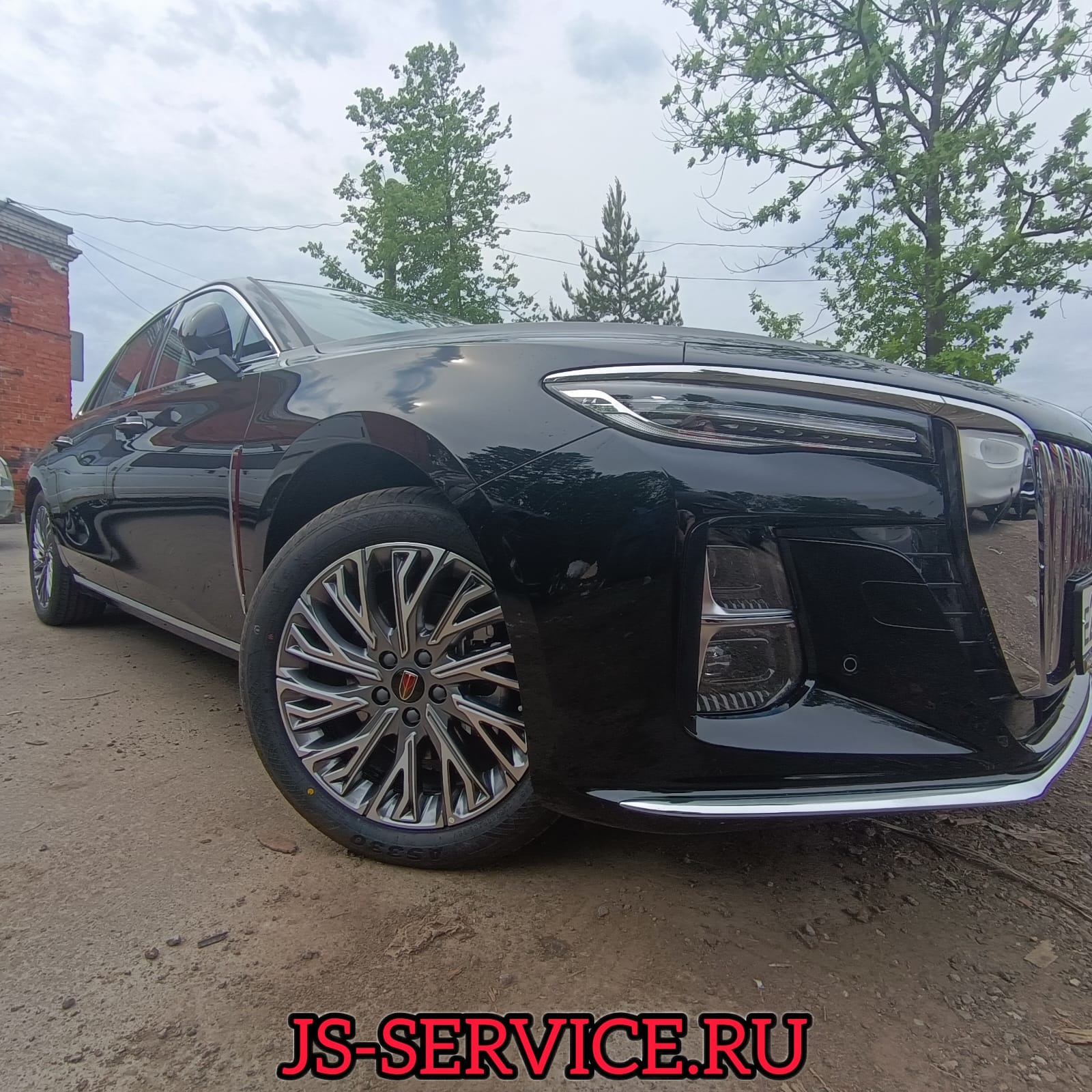 Hongqi H5 2.0T Deluxe 40TD. Тонировка 4-х автомобилей. Плановое ТО. JS-Service, г. Пушкин, Территория Павильон Урицкого 1Л