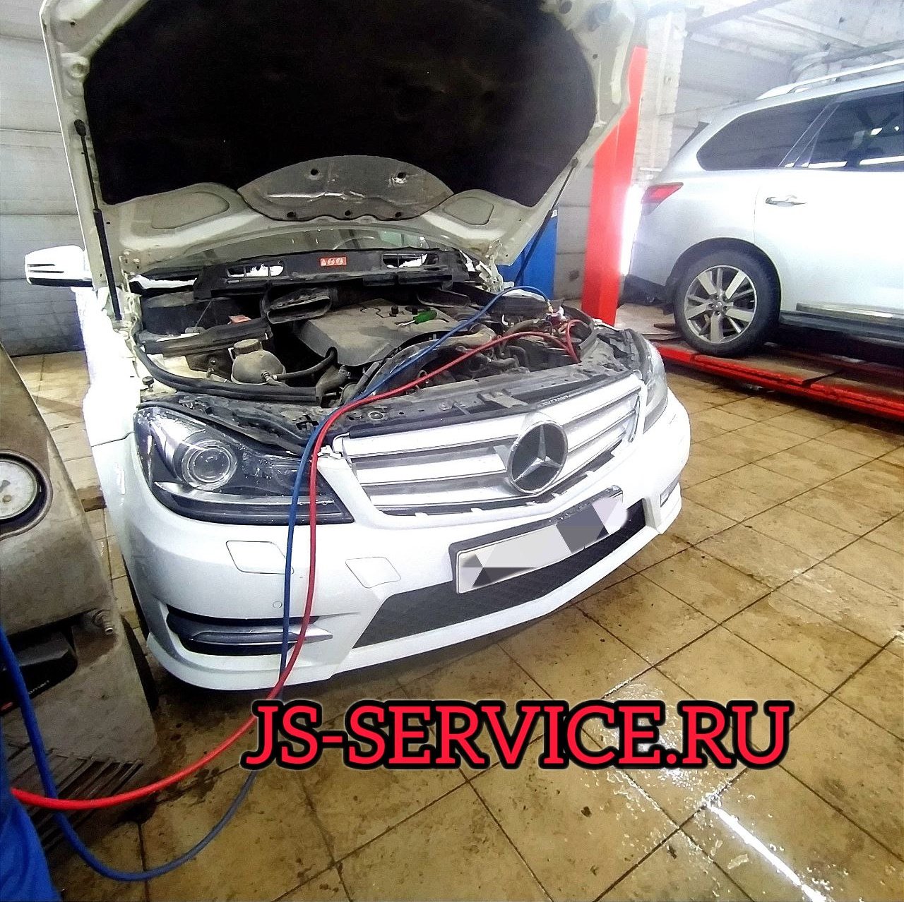 Mercedes-Benz C-class 2013 г.в. Ремонт кондиционера. JS-Service г. Пушкин, территория Павильон Урицкого, д. 1Л