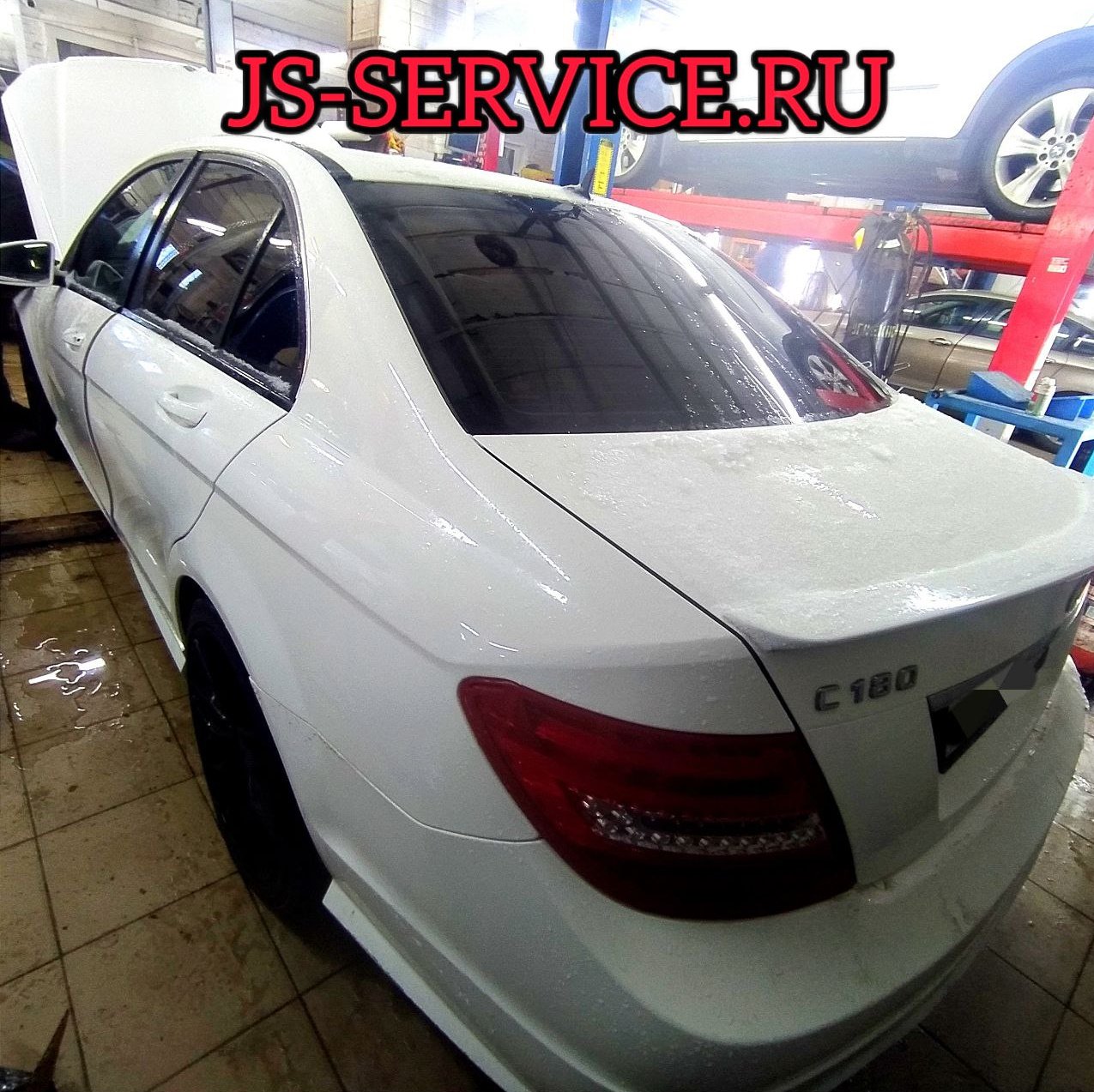 Mercedes-Benz C-class 2013 г.в. Ремонт кондиционера. JS-Service г. Пушкин, территория Павильон Урицкого, д. 1Л